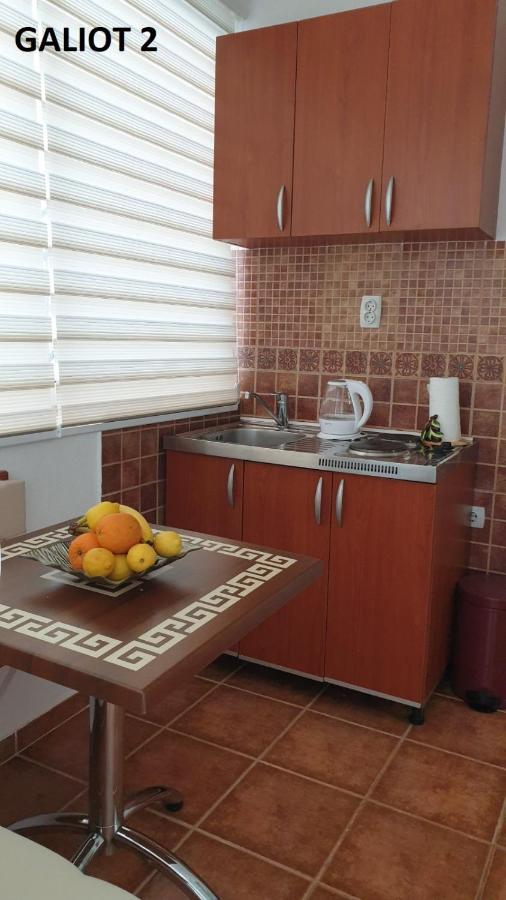 Apartmani Galiot Игало Екстериор снимка