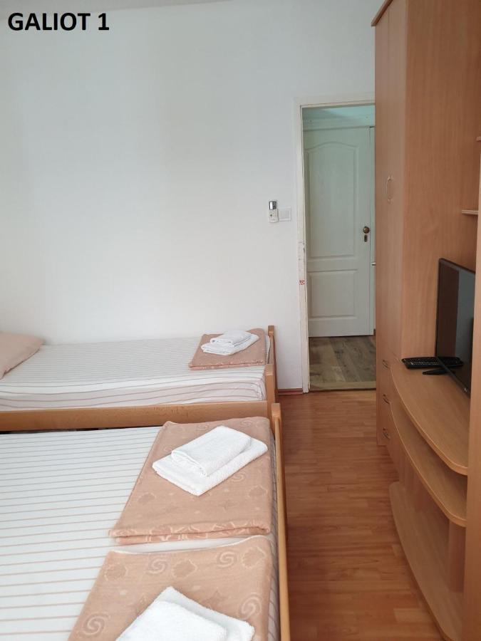 Apartmani Galiot Игало Екстериор снимка